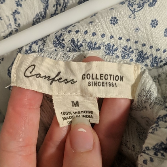 3/$20 🌸 - Picture 3 of 3